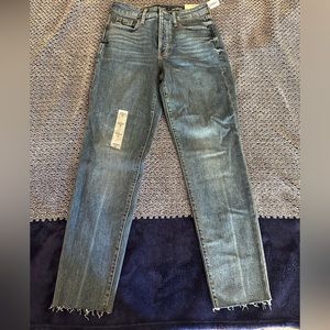 high-waisted jeans